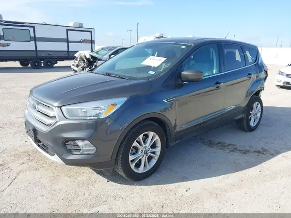 1FMCU0G9XHUA28667 2017 FORD ESCAPE - Image 2
