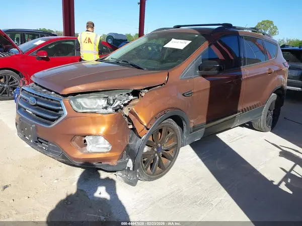 1FMCU0G9XHUA38552 2017 FORD ESCAPE - Image 2