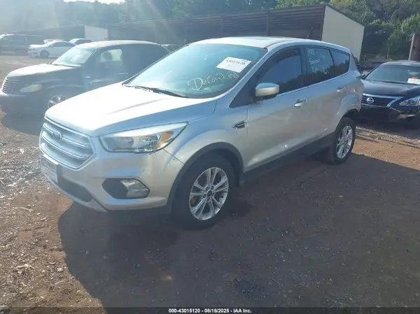 1FMCU0G9XHUA39653 2017 FORD ESCAPE - Image 2