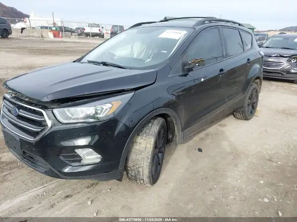 1FMCU0G9XHUB85566 2017 FORD ESCAPE - Image 2