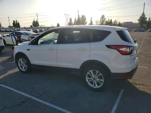 1FMCU0G9XHUC96800 2017 FORD ESCAPE - Image 2