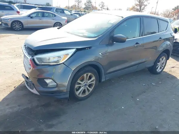 1FMCU0G9XHUD68370 2017 FORD ESCAPE - Image 2