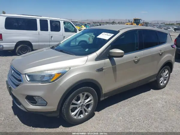 1FMCU0G9XHUE16370 2017 FORD ESCAPE - Image 2