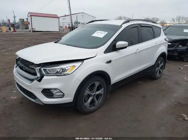 1FMCU0G9XHUE45447 2017 FORD ESCAPE - Image 2