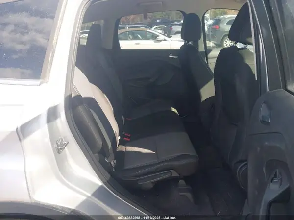1FMCU0G9XHUE63642 2017 FORD ESCAPE - Image 8