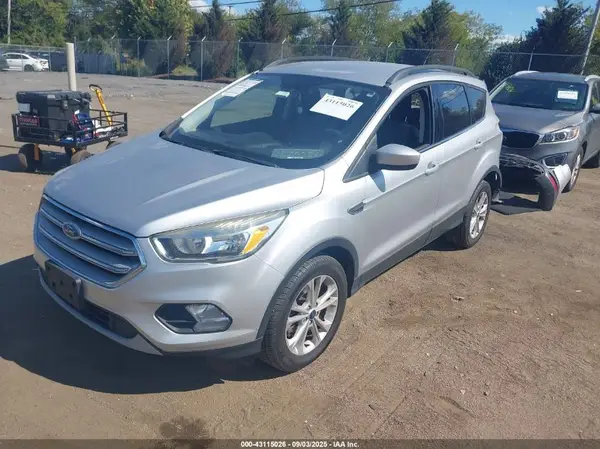 1FMCU0G9XJUB47129 2018 FORD ESCAPE - Image 2