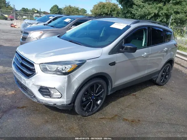 1FMCU0GD0HUA18816 2017 FORD ESCAPE - Image 2