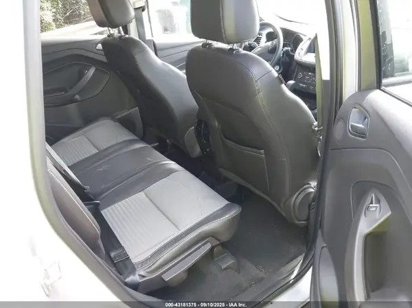 1FMCU0GD0HUA18816 2017 FORD ESCAPE - Image 8