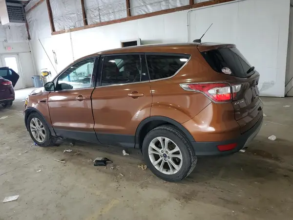 1FMCU0GD0HUA29492 2017 FORD ESCAPE - Image 2