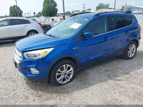1FMCU0GD0HUA48835 2017 FORD ESCAPE - Image 2