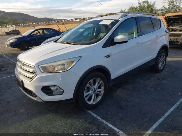 1FMCU0GD0HUA54389 2017 FORD ESCAPE - Image 2