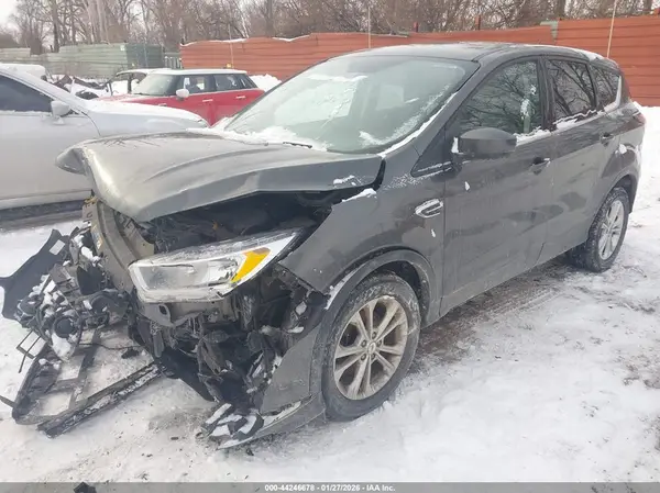 1FMCU0GD0HUA60306 2017 FORD ESCAPE - Image 2
