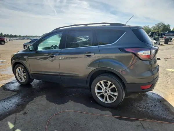 1FMCU0GD0HUA75565 2017 FORD ESCAPE - Image 2