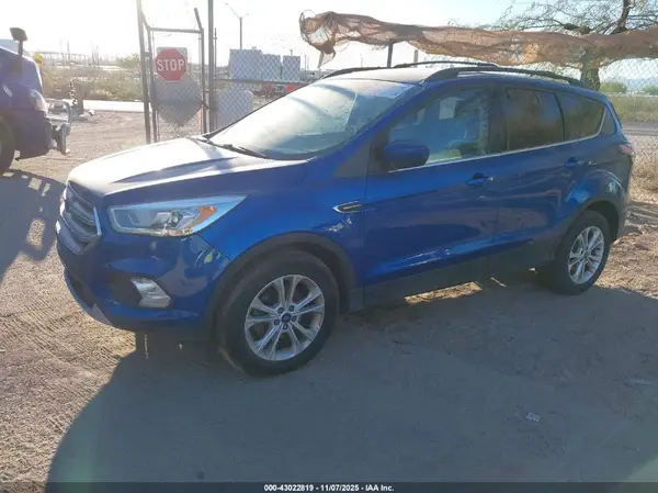 1FMCU0GD0HUA92754 2017 FORD ESCAPE - Image 2