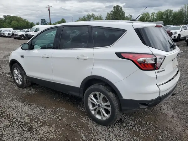 1FMCU0GD0HUB03767 2017 FORD ESCAPE - Image 2