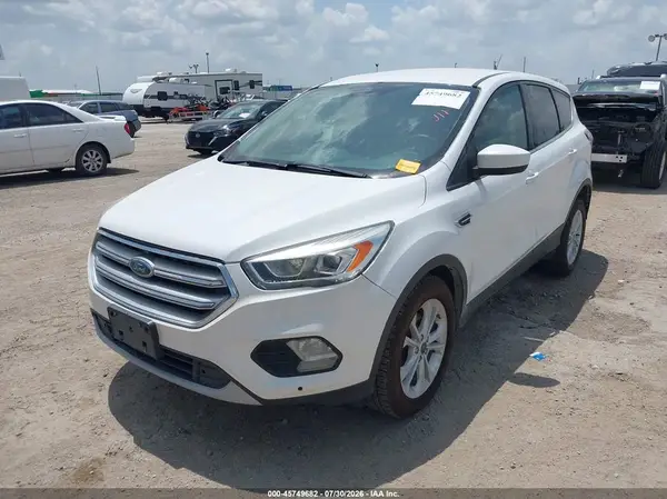 1FMCU0GD0HUB15207 2017 FORD ESCAPE - Image 2