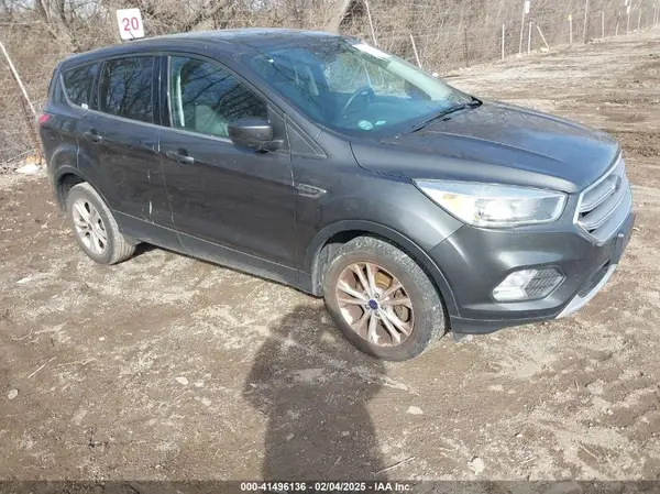 1FMCU0GD0HUB20343 2017 FORD ESCAPE - Image 1