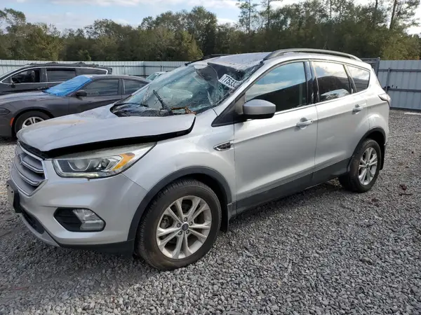 1FMCU0GD0HUB25977 2017 FORD ESCAPE - Image 1