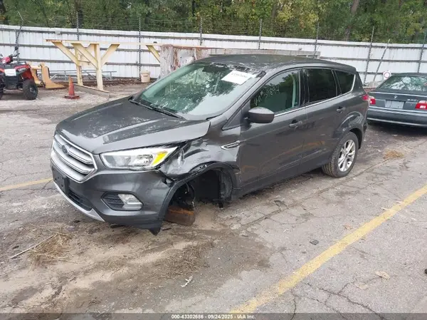 1FMCU0GD0HUB39894 2017 FORD ESCAPE - Image 2