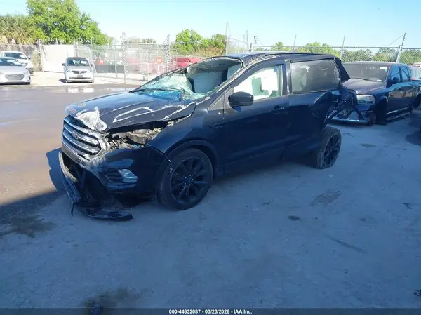 1FMCU0GD0HUB41113 2017 FORD ESCAPE - Image 2