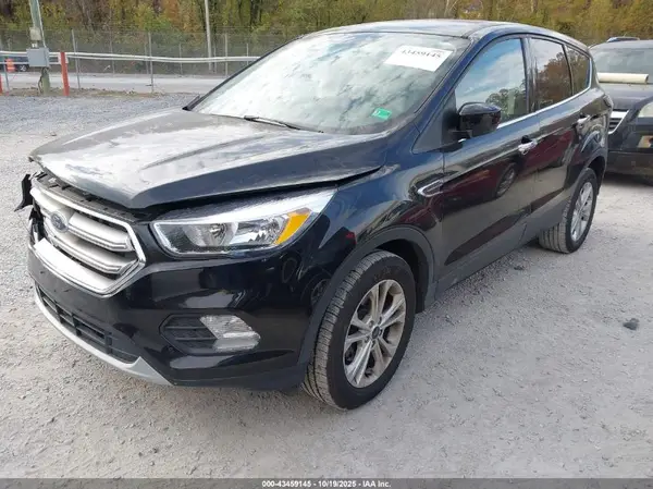 1FMCU0GD0HUB56517 2017 FORD ESCAPE - Image 2