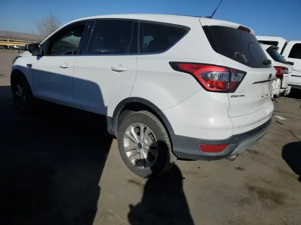 1FMCU0GD0HUB61118 2017 FORD ESCAPE - Image 2