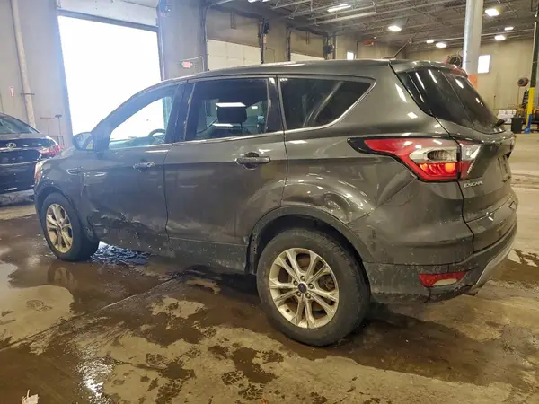 1FMCU0GD0HUB75486 2017 FORD ESCAPE - Image 2