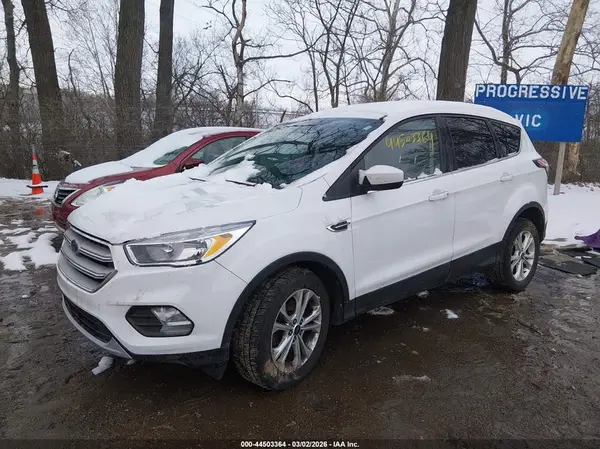 1FMCU0GD0HUB83068 2017 FORD ESCAPE - Image 2