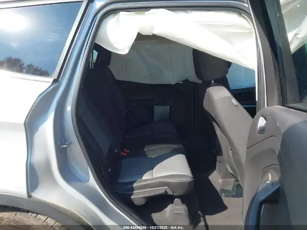 1FMCU0GD0HUB86066 2017 FORD ESCAPE - Image 8