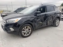 1FMCU0GD0HUC00189 2017 FORD ESCAPE