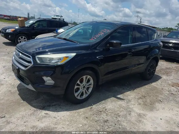 1FMCU0GD0HUC07580 2017 FORD ESCAPE - Image 2