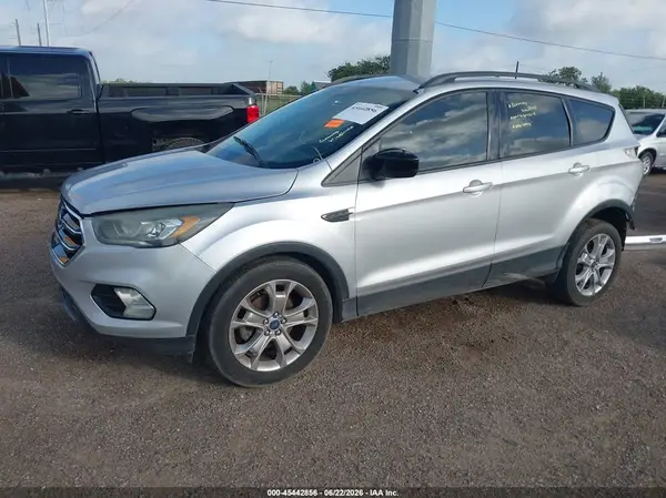 1FMCU0GD0HUC18126 2017 FORD ESCAPE - Image 2