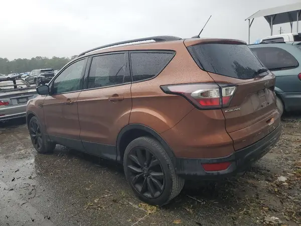 1FMCU0GD0HUC18305 2017 FORD ESCAPE - Image 2