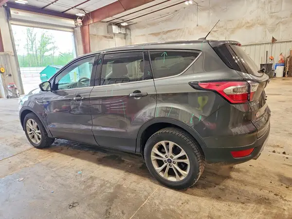 1FMCU0GD0HUC20541 2017 FORD ESCAPE - Image 2