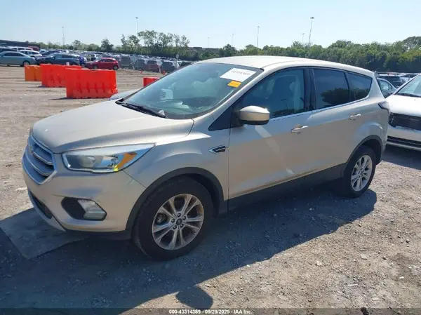 1FMCU0GD0HUC23794 2017 FORD ESCAPE - Image 2