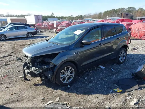 1FMCU0GD0HUC35069 2017 FORD ESCAPE - Image 2