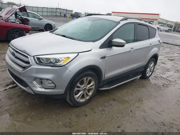1FMCU0GD0HUC44211 2017 FORD ESCAPE - Image 2