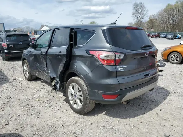 1FMCU0GD0HUC47562 2017 FORD ESCAPE - Image 2