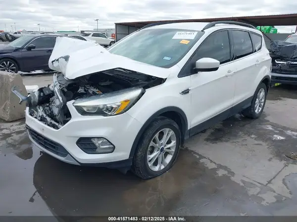1FMCU0GD0HUC48601 2017 FORD ESCAPE - Image 2