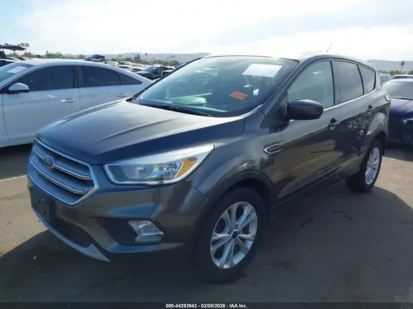 1FMCU0GD0HUC72672 2017 FORD ESCAPE - Image 2