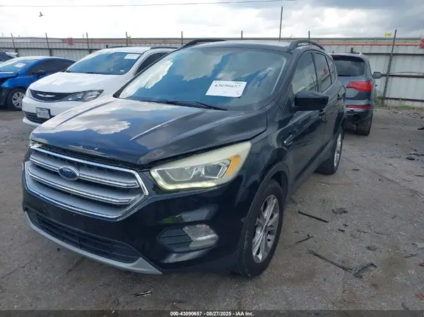 1FMCU0GD0HUC76740 2017 FORD ESCAPE - Image 2