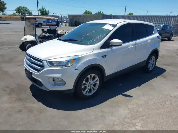 1FMCU0GD0HUC80805 2017 FORD ESCAPE - Image 2