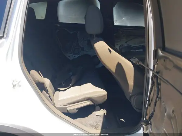 1FMCU0GD0HUC80805 2017 FORD ESCAPE - Image 8