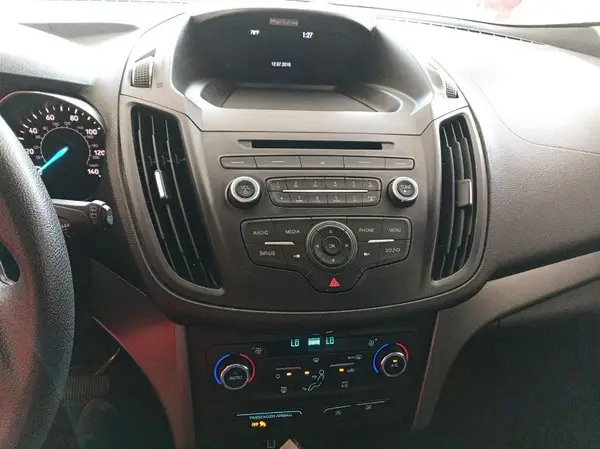 1FMCU0GD0HUC98740 2017 FORD ESCAPE - Image 2