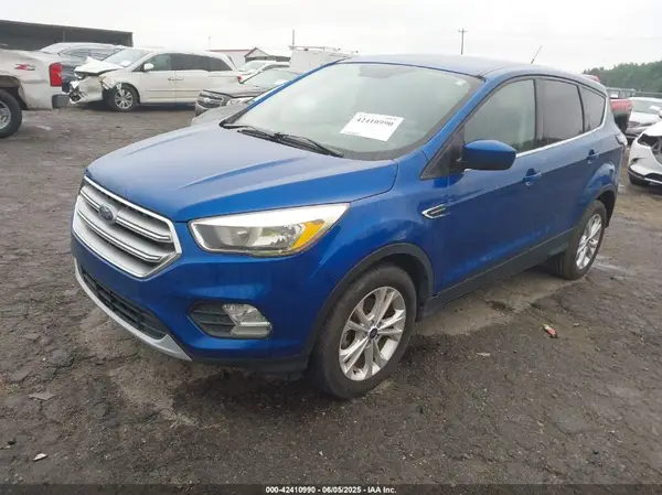 1FMCU0GD0HUD03757 2017 FORD ESCAPE - Image 2