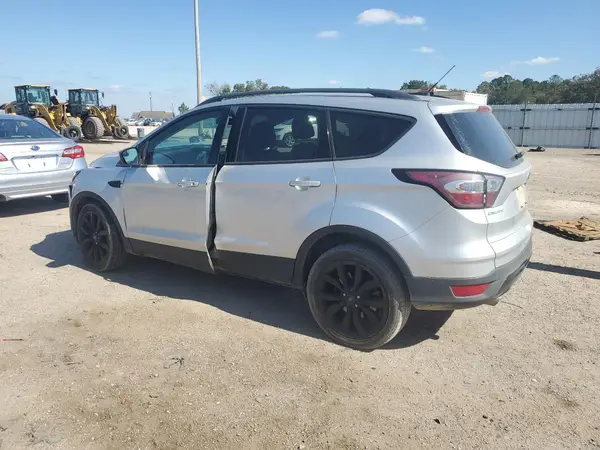 1FMCU0GD0HUD08828 2017 FORD ESCAPE - Image 2