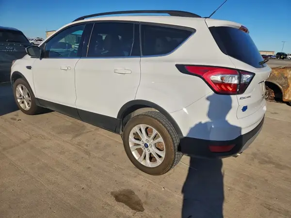 1FMCU0GD0HUD19554 2017 FORD ESCAPE - Image 2