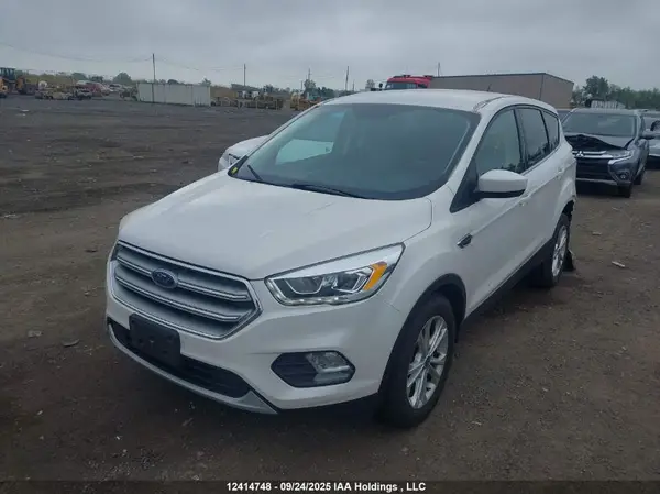 1FMCU0GD0HUD22311 2017 FORD ESCAPE - Image 2