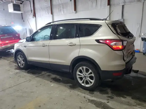 1FMCU0GD0HUD24592 2017 FORD ESCAPE - Image 2