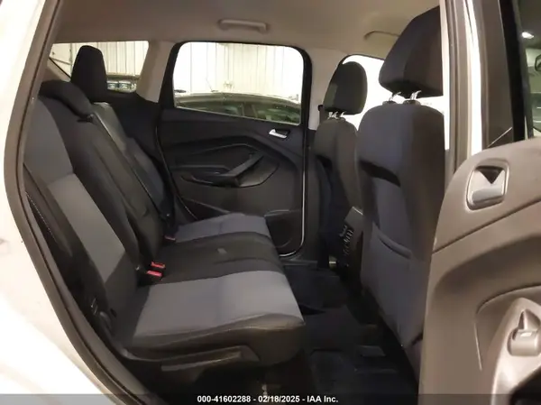 1FMCU0GD0HUD40890 2017 FORD ESCAPE - Image 8